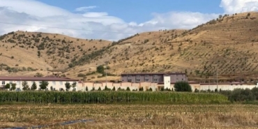 690x390cc-izm-29-09-2022-cezaevi-lagim-sulari-tarim-arazisine-akiyor