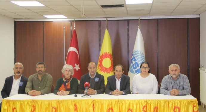 ‘Eğitim emekçileri mücadelesinden vazgeçmeyecek’
