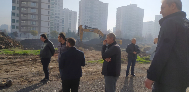 Diyarbakır’da park alanına taziye evi izni verildi