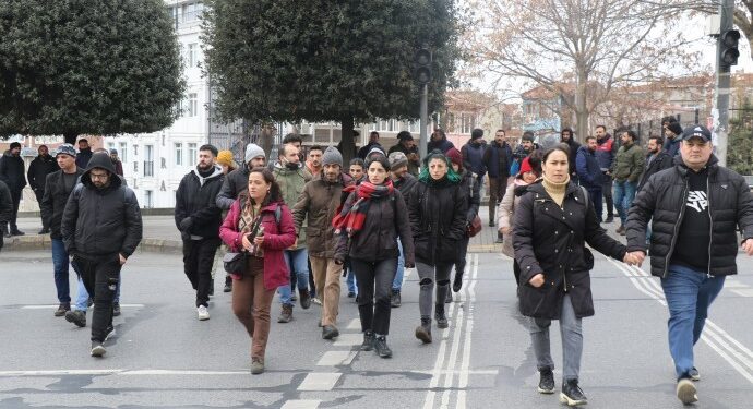 ‘Hepsi gitsin halk yönetsin’ sempozyumuna yasak