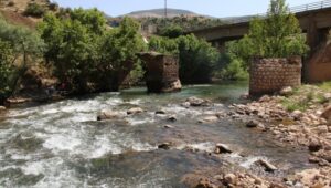 690x390cc-srt-26-01-2023-zorava-cayi-tahribat-yaratilmak-isteniyor4