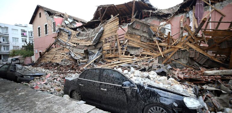 İTÜ’den deprem raporu: Binalar neden yıkıldı?