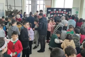 bingolde-depremzede-cocuklar-yararina-yardim-kampanyasi-duzenledi-3