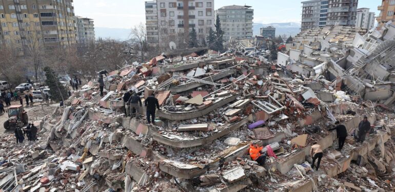 Türkiye Kentlerini Depremin Ardından Yeniden Nasıl Daha İyi İnşa Edebilir?