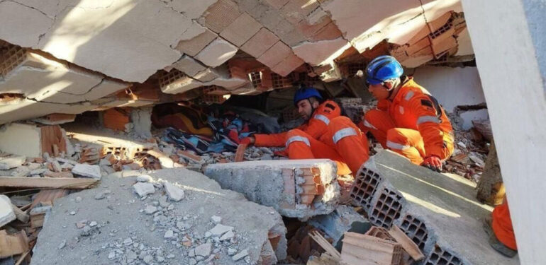 Vali açıkladı: Depremin vurduğu Nurdağı tamamen yıkılacak