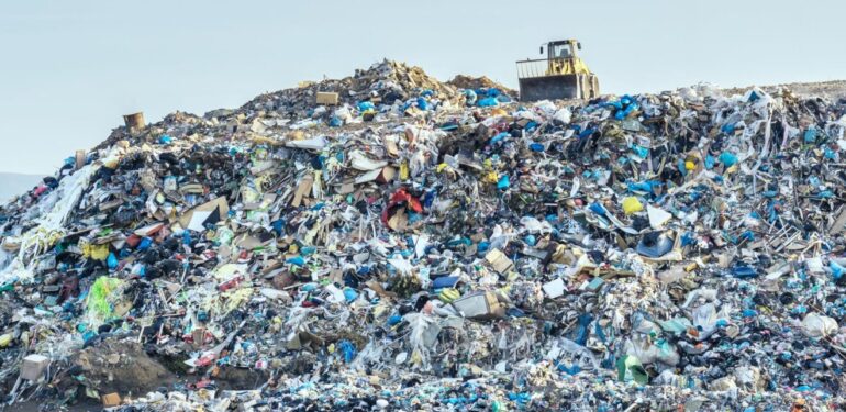 Plastik Tüketimi 2050’ye Kadar Neredeyse İkiye Katlanacak