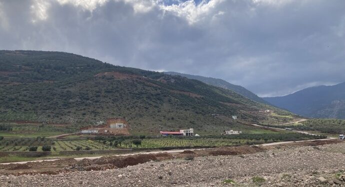 Maden ocağını deprem de durduramadı: Zehir saçıyor
