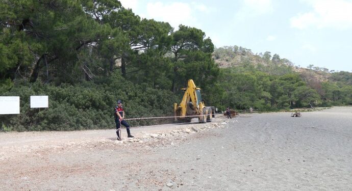 Phaselis’te mahkeme kararına rağmen talan sürüyor