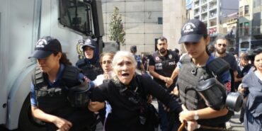 690x390cc-ist-05-05-2023-galatasaray-meydani-cumartesi-anneleri-aym-ihlal