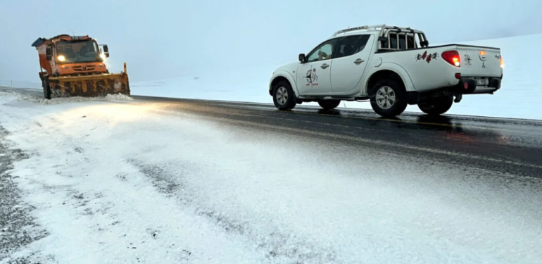 Kars ve Ardahan’da kar yağışı