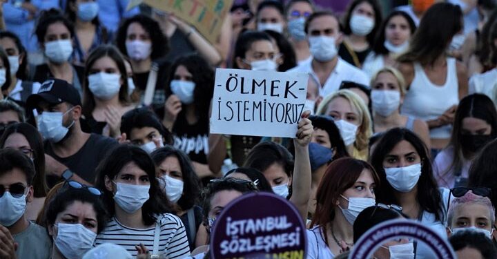 Kocaeli’de şüpheli kadın ölümü