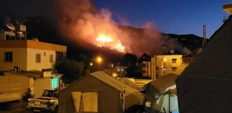 Hatay, Çanakkale ve Mersin Yanıyor
