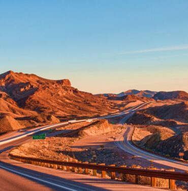 pexels-quintin-gellar-844167-1320x742