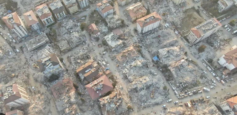 Hatay’da depremin izleri silinmiyor