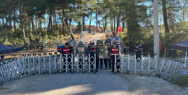 Şafak vakti Akbelen nöbet alanına jandarma müdahalesi: Alan boşaltılıyor