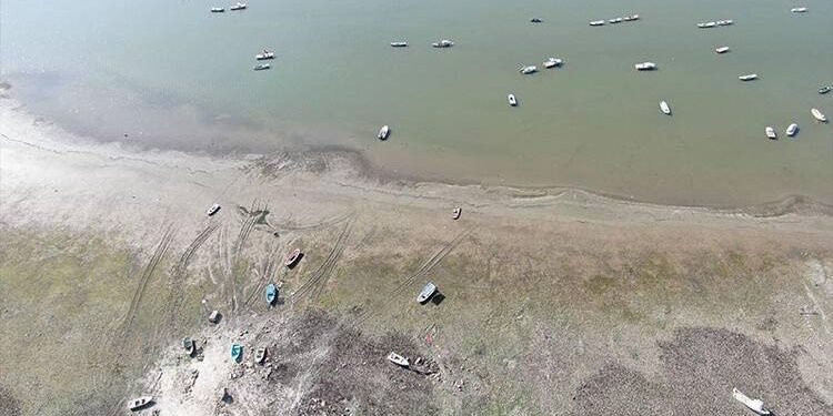İstanbul’un barajlarındaki doluluk oranı yüzde 20’nin altına indi