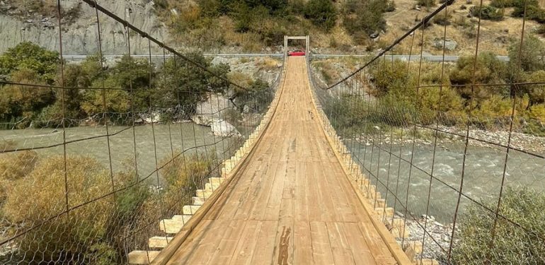 Hakkâri’deki Devrimci köprüsü yenilendi!
