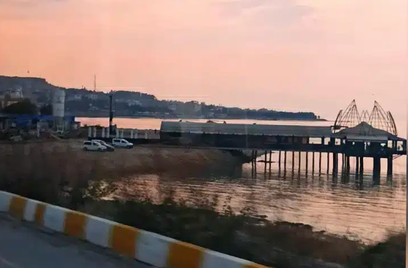 HEDEP vekillerinden Van Gölü kıyısının işgal edilmesi hakkında suç duyurusu