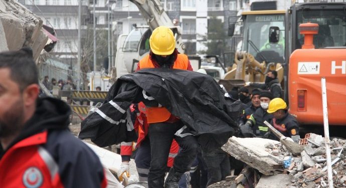 Depremin 1’inci yılı: Sözler tutulmadı, tek bir ev teslim edilmedi