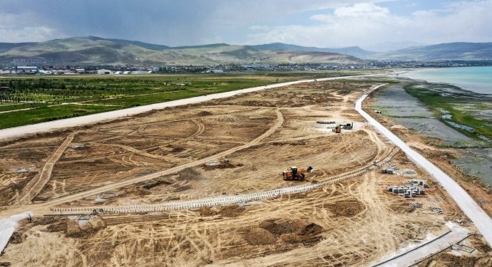 Van’daki 8 sulak alana kayyım eliyle ‘Millet Bahçesi’ yapıldı