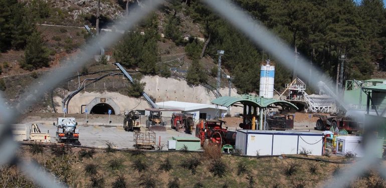Kanadalı şirketin altın madeni meclis gündeminde: Mahkeme kararına rağmen sondaj sürüyor
