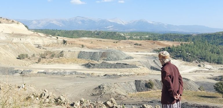 Toprağını savunan 75 yaşındaki Hatice Kocabaş hakim karşısına çıkacak