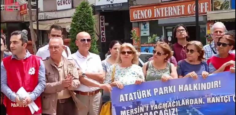 Mersin Çevre Platformu liman genişletme projesine karşı eylemde