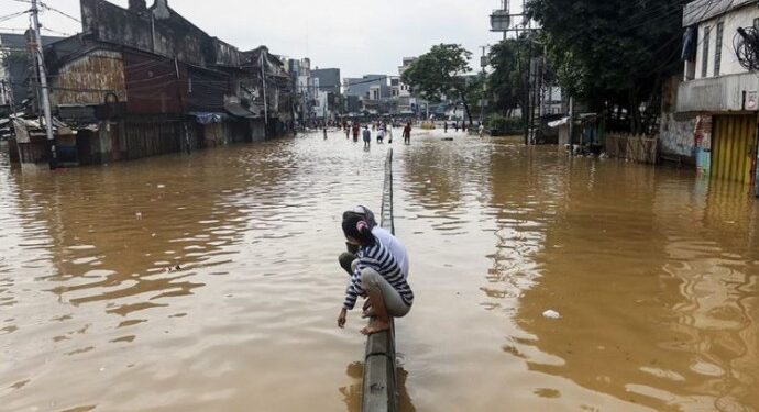 Endonezya’da sel: 11 kişi öldü