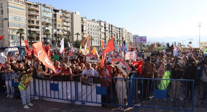 Hayvan hakkı savunucuları yasaya karşı tutum belgesi açıkladı