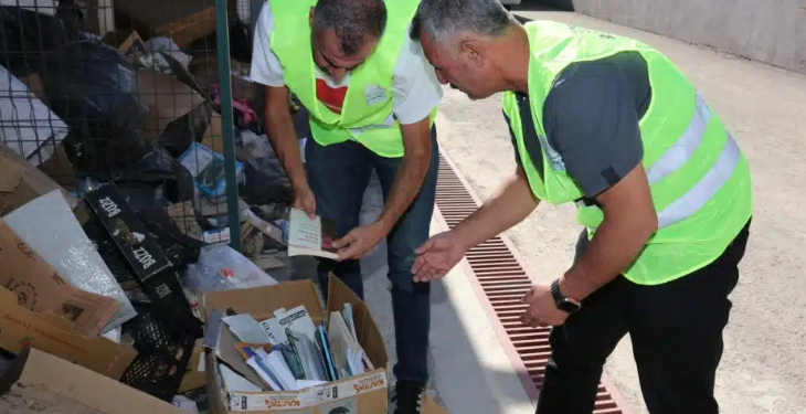 Van’da  çöpe atılan kitaplar okurlarla yeniden buluşuyor