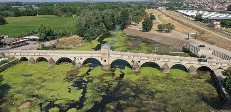 Tuna Nehri kuraklıkla yüz yüze: Debisi hızla düşüyor