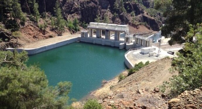 Artvin Arhavi’de 200 metre arayla HES