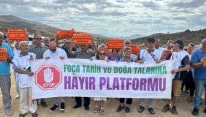 690x390cc-izm-07-10-2024-foca-tarih-ve-doga-talanina-hayair-platformu-orman-yangini-aciklama2