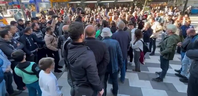 Hopa’da yaşam nöbeti polis engeline rağmen sürdü