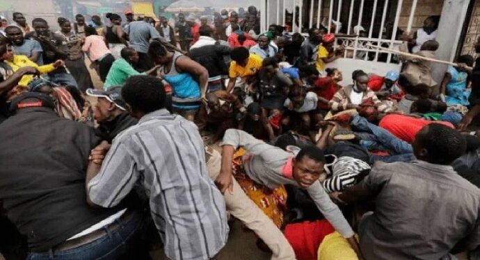 Nijerya’da gıda krizi izdihama dönüştü: 27 ölü