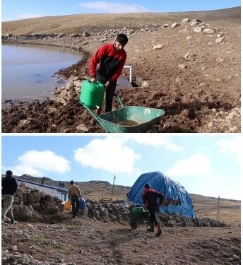 Kars’ta kış ortasında el arabasıyla evlerine su taşıyorlar