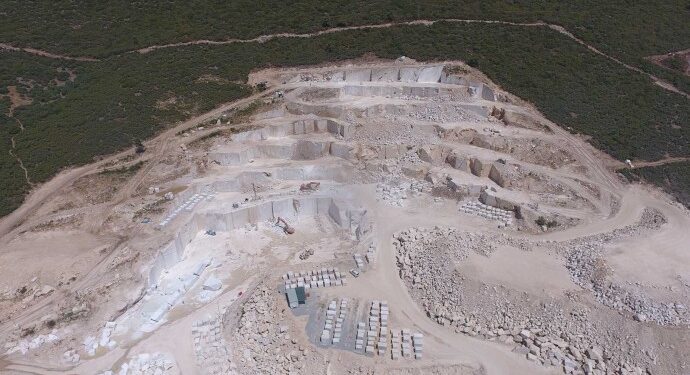 Ormanların ortasına mermer ocağı işgali