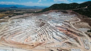 konutlara-135-metre-uzaklikta-bakanlik-orman-ve-tarim-alanlarinda-mermer-ocagina-onay-verdi-8u7z