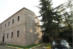 690x390cc-haber-logo-trb-24-02-2025-huseyin-kazaz-kultur-merkezi-valilik-el-koyma-rop