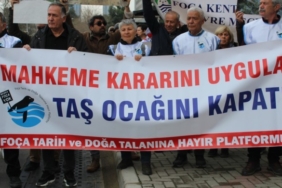 690x390cc-izm-18-02-2025-foca-platformu-cevre-sehircilik-onunde-aciklama2