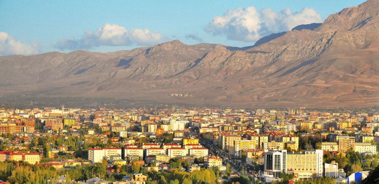 Van’da gerileyen tarım göçü tetikliyor