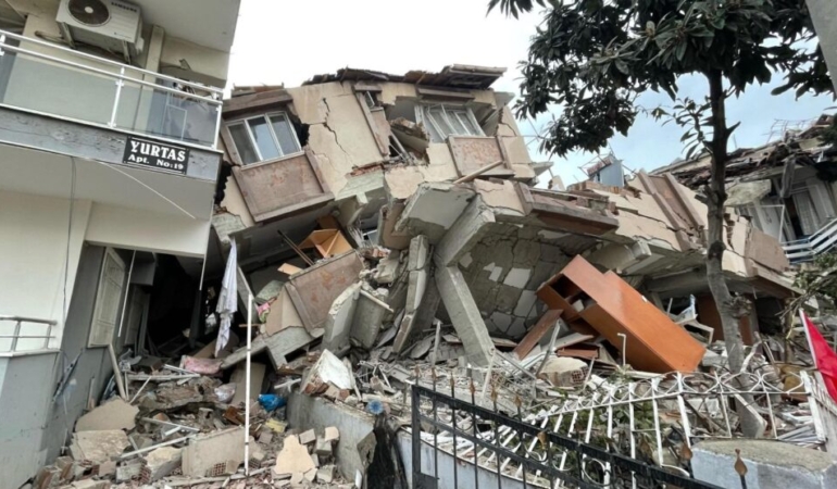 Deprem Bölgesinde Büyüyen Tehlike: Hava kirliliği