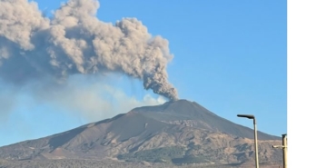 italyada-etna-yanardagi-kul-ve-lav-pusk-563592-166998