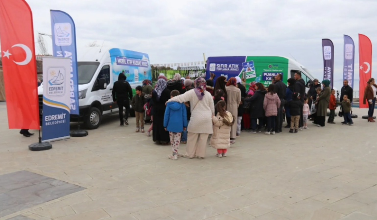 Edremit’te “Sıfır Atık” seferberliği: Belediye vatandaşlarla el ele verdi